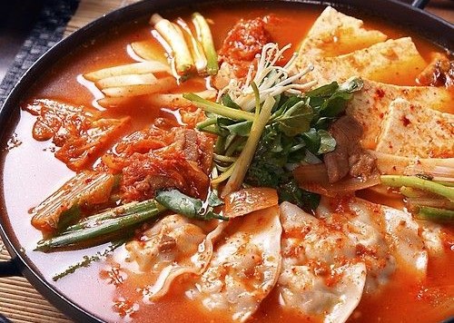 Hwagaejangtuh Kimchi Mandu Jungol